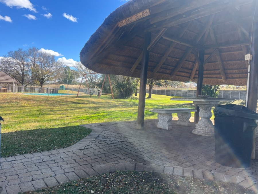 2 Bedroom Property for Sale in Van Der Hoff Park North West